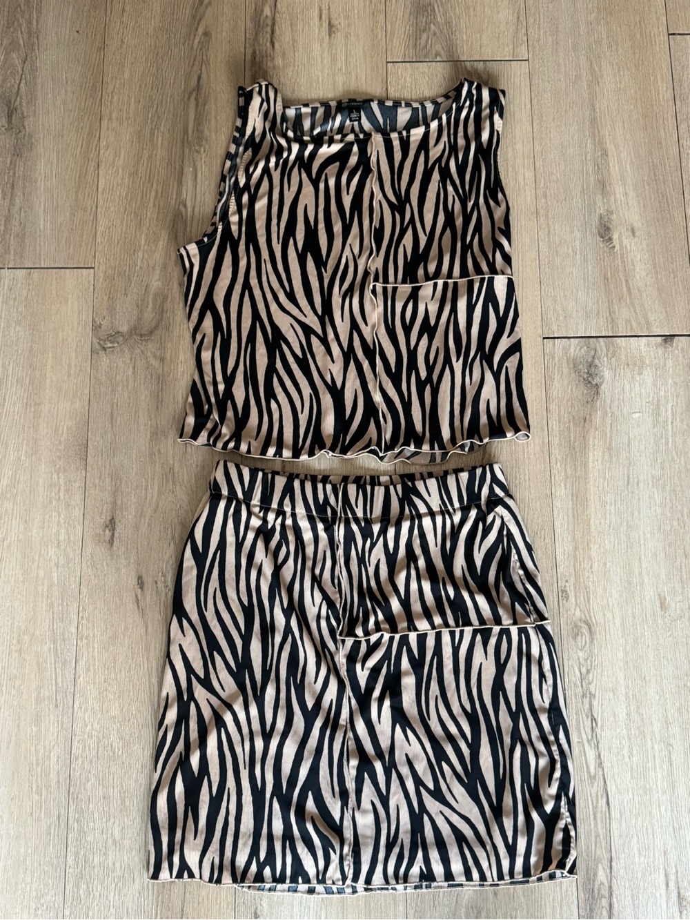 Versona Black and Beige Zebra-Print Mini Skirt Set
